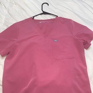 Limited-edition Figs breast cancer awareness scrub